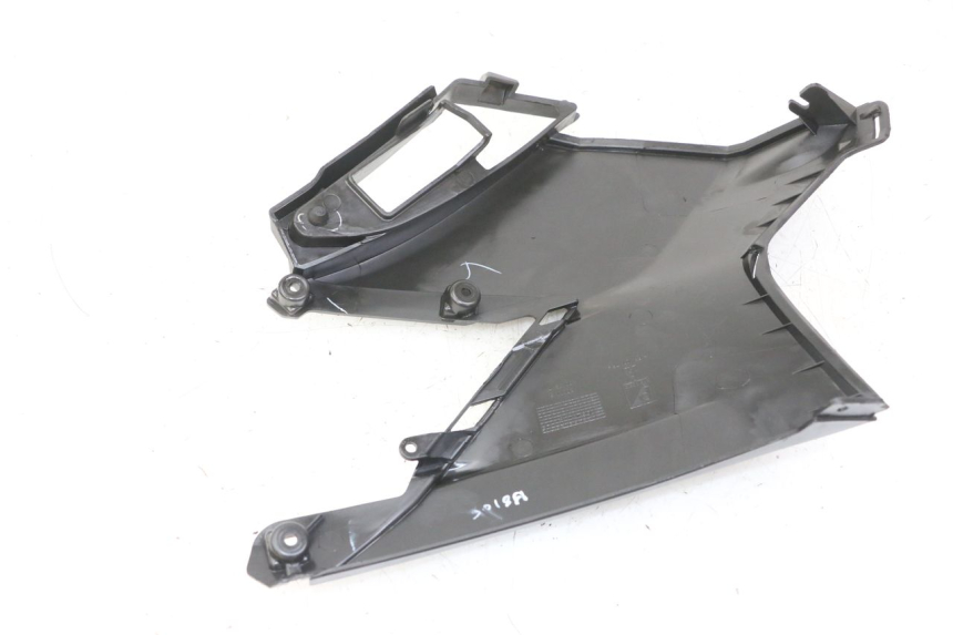 photo de RIGHT SIDE UNDER SEAT COVER APRILIA SXR 50 (2021 - 2023)