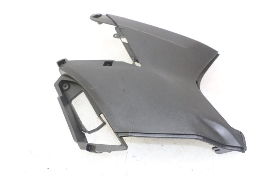 photo de RIGHT SIDE UNDER SEAT COVER APRILIA SXR 50 (2021 - 2023)