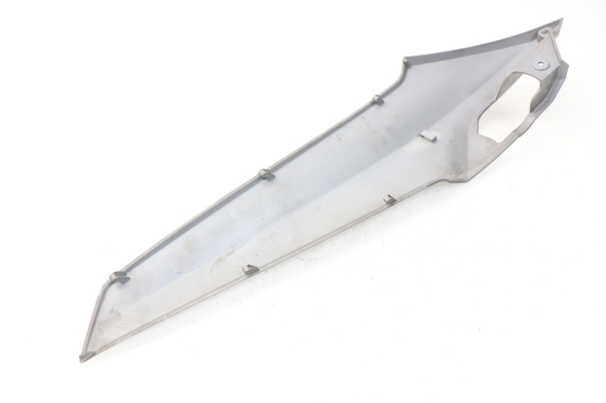 photo de RIGHT UNDERSEAT PANEL SYM GTS EFI ABS 125 (2012 - 2016)