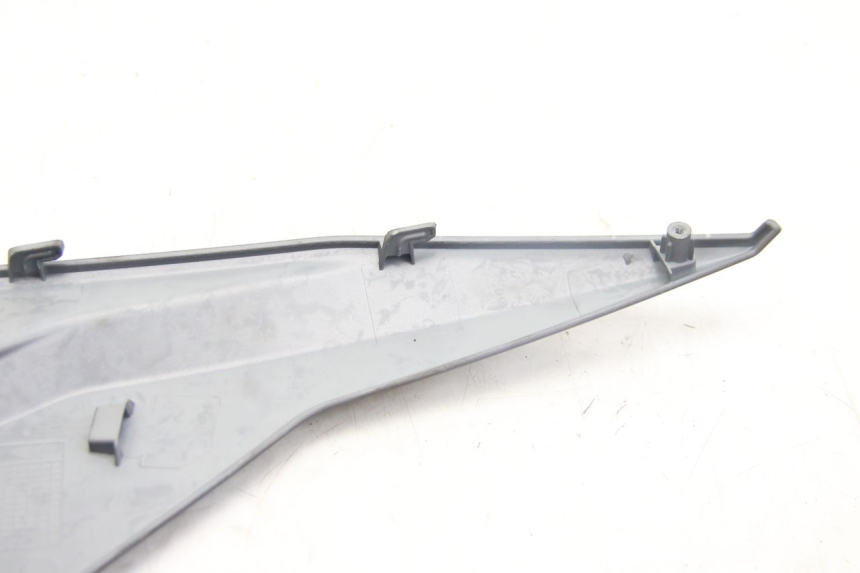 photo de RIGHT SIDE SEAT COVER SYM JET 4 4T 50 (2018 - 2021)