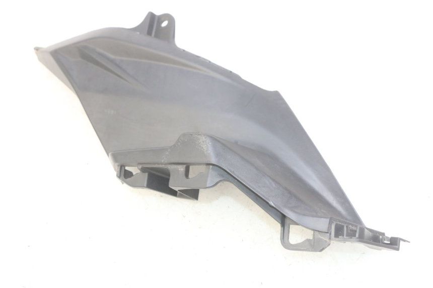 photo de RIGHT SIDE UNDER SEAT COVER SYM ORBIT III 3 4T 50 (2018 - 2021)