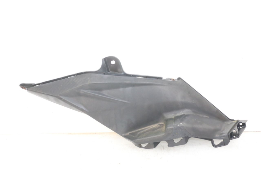 photo de RIGHT SIDE UNDER SEAT COVER SYM ORBIT III 3 4T 50 (2018 - 2021)