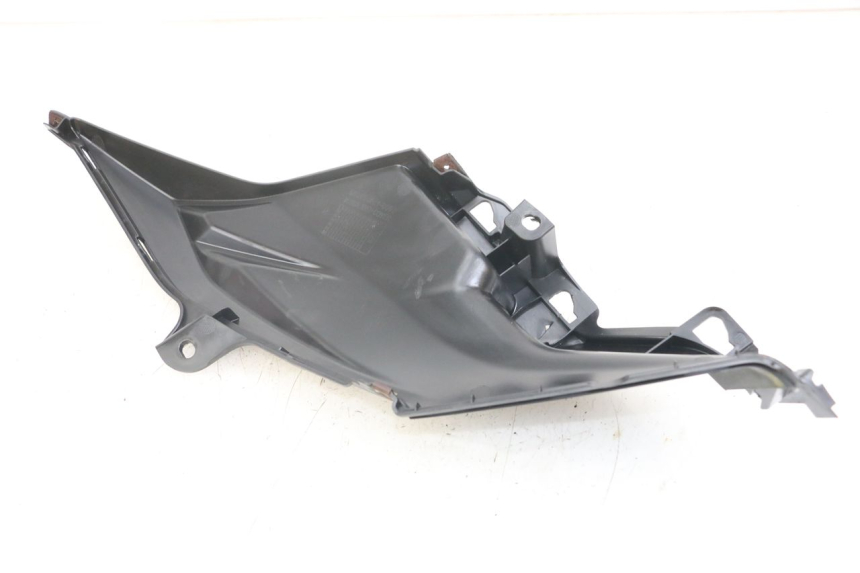 photo de RIGHT SIDE UNDER SEAT COVER SYM ORBIT III 3 4T 50 (2018 - 2021)