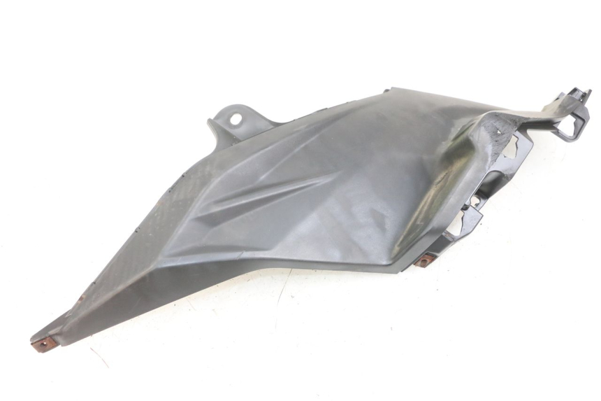 photo de RIGHT SIDE UNDER SEAT COVER SYM ORBIT III 3 4T 50 (2018 - 2021)