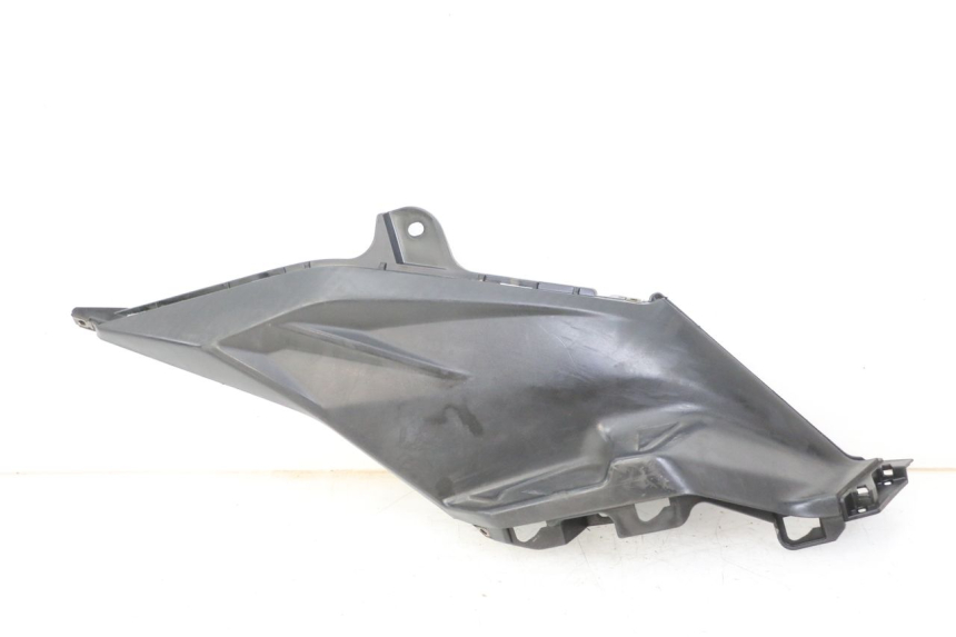 photo de RIGHT SIDE UNDER SEAT COVER SYM ORBIT III 3 4T 50 (2018 - 2021)