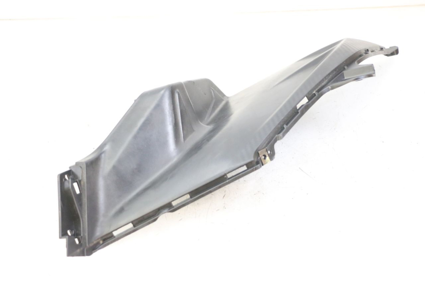 photo de RIGHT SIDE UNDER SEAT COVER SYM ORBIT III 3 4T 50 (2018 - 2021)