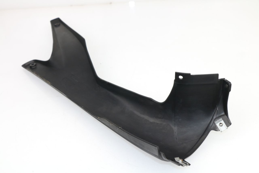 photo de RIGHT UNDERSEAT PANEL APRILIA TUONO 125 (2003 - 2005)