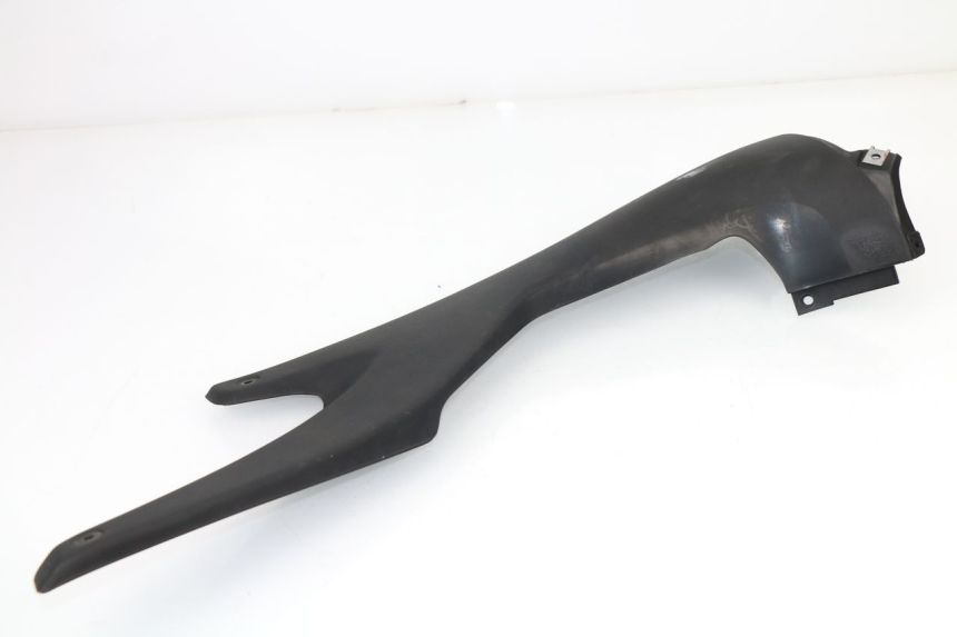 photo de RIGHT UNDERSEAT PANEL APRILIA TUONO 125 (2003 - 2005)