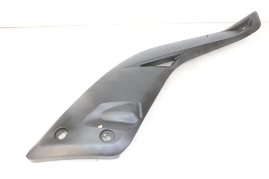 photo de RIGHT SIDE SEAT COVER YAMAHA X-MAX XMAX 125 (2010 - 2014)