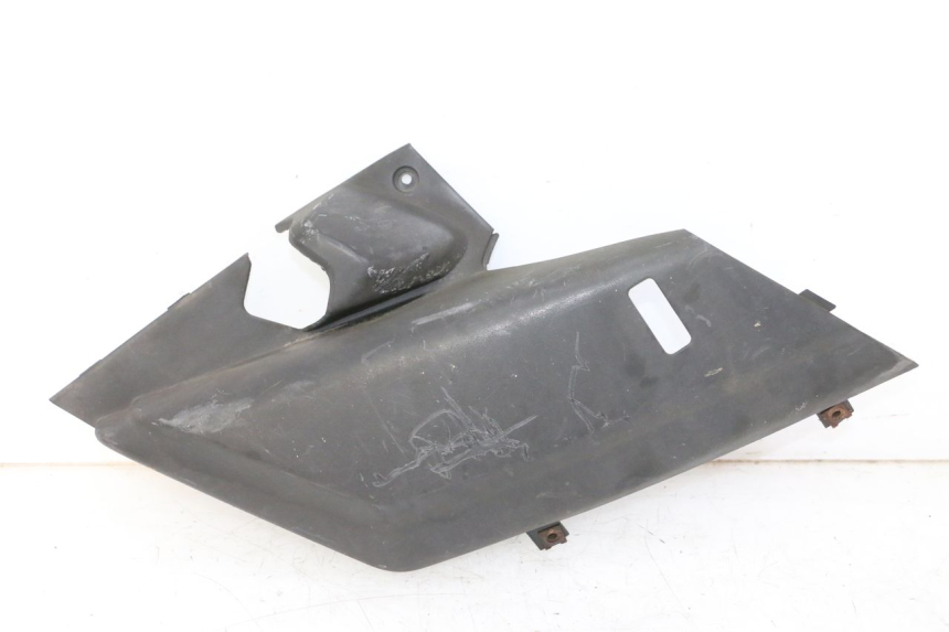 photo de RIGHT SIDE UNDER SEAT COVER YAMAHA X-MAX XMAX 250 (2006 - 2009)