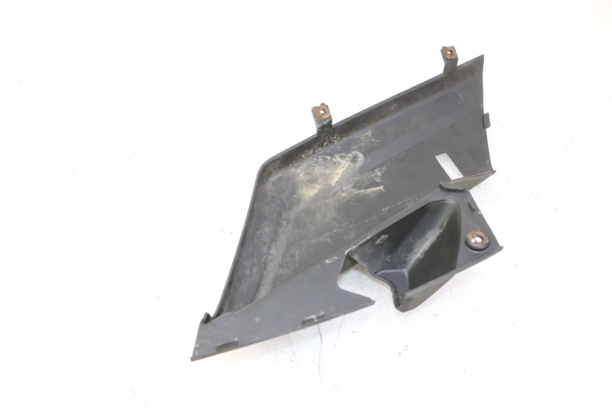 photo de RIGHT SIDE UNDER SEAT COVER YAMAHA X-MAX XMAX 250 (2006 - 2009)