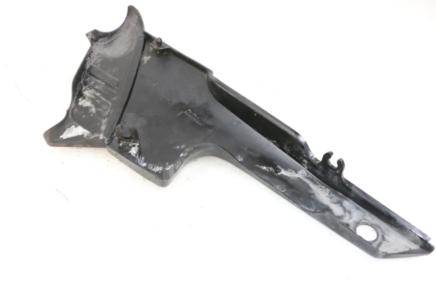 photo de RIGHT UNDERSEAT PANEL YAMAHA XJ F 900 (1983 - 1994)