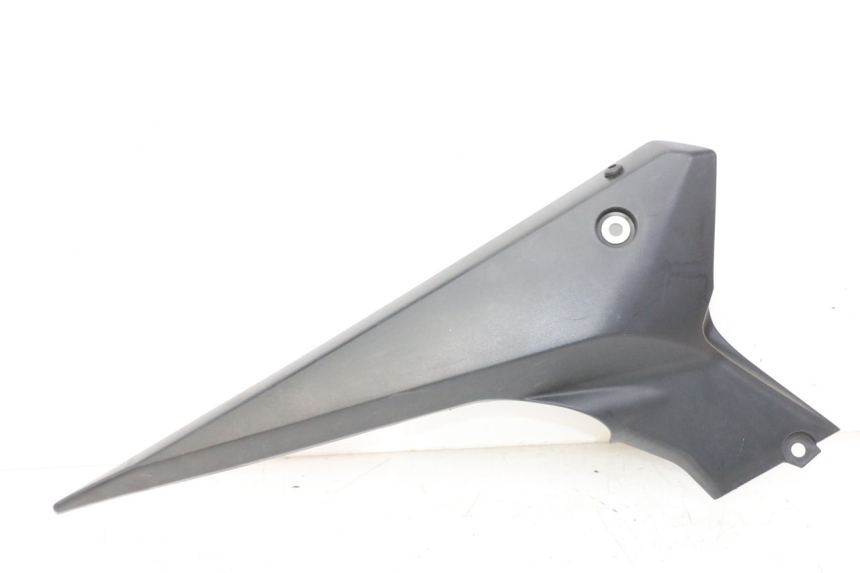photo de RIGHT UNDERSEAT PANEL YAMAHA XJ6 ABS 600 (2008 - 2016)