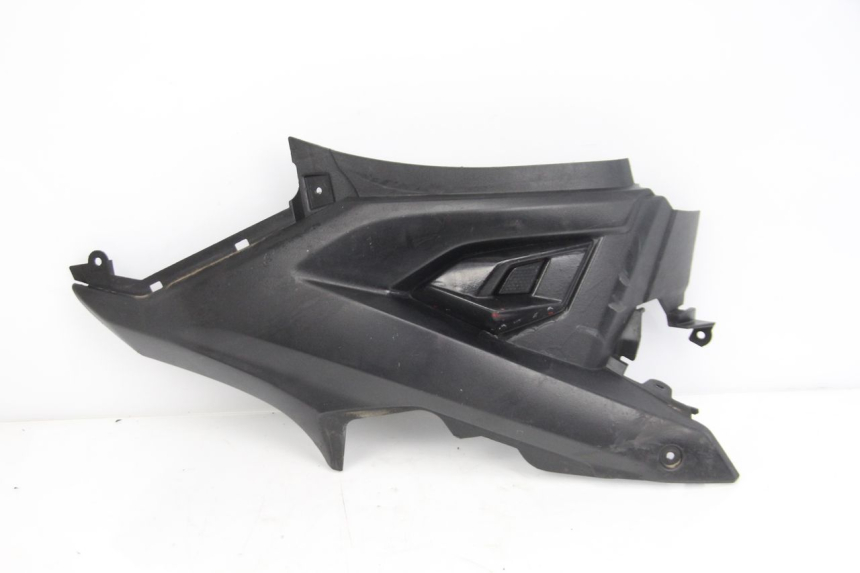 photo de RIGHT UNDERSEAT PANEL YAMAHA AEROX NAKED 2T 50 (2013 - 2017)