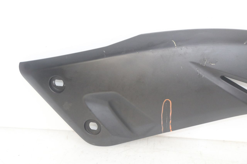 photo de RIGHT SIDE SEAT COVER YAMAHA X-MAX XMAX 125 (2010 - 2014)