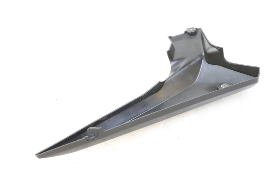 photo de RIGHT UNDERSEAT PANEL YAMAHA XJ6 600 (2008 - 2016)