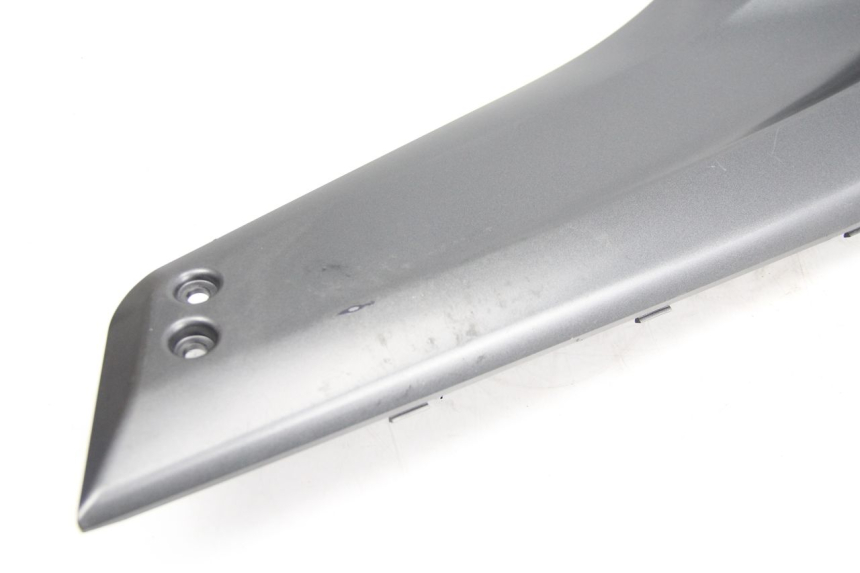 photo de RIGHT UNDERSEAT PANEL YAMAHA XP T-MAX TMAX 500 (2008 - 2012)