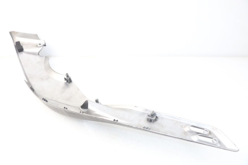 photo de RIGHT SIDE SEAT COVER YAMAHA XP T-MAX TMAX ABS 500 (2004 - 2007)