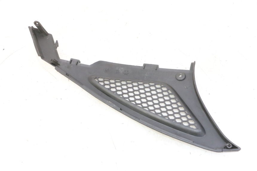 photo de LEFT UNDERSEAT PANEL KYMCO AGILITY NAKED RENOUVO 2T 50 (2011 - 2018)