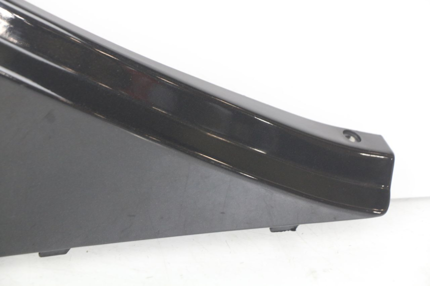 photo de LEFT UNDERSEAT PANEL APRILIA ATLANTIC 125 (2003 - 2009)