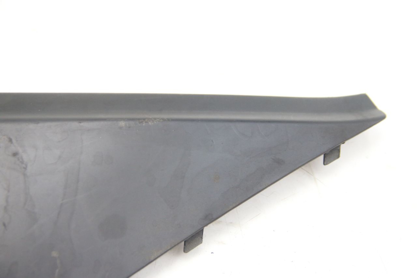 photo de LEFT UNDERSEAT COVER APRILIA ATLANTIC 500 (2002 - 2003)