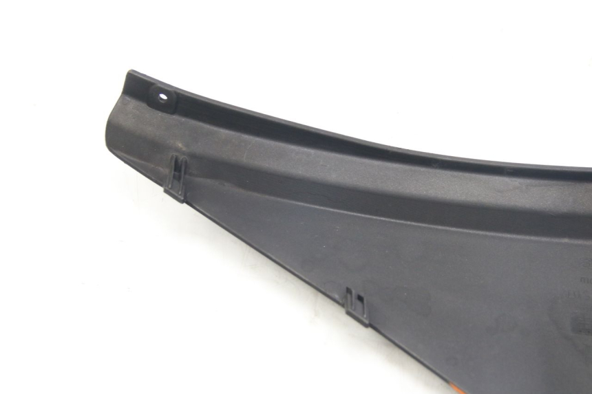 photo de LEFT UNDERSEAT COVER APRILIA ATLANTIC 500 (2002 - 2003)