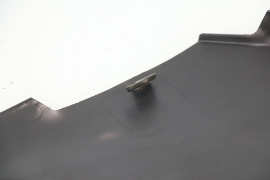 photo de LEFT UNDERSEAT PANEL APRILIA SPORT CITY SPORTCITY 125 (2005 - 2008)