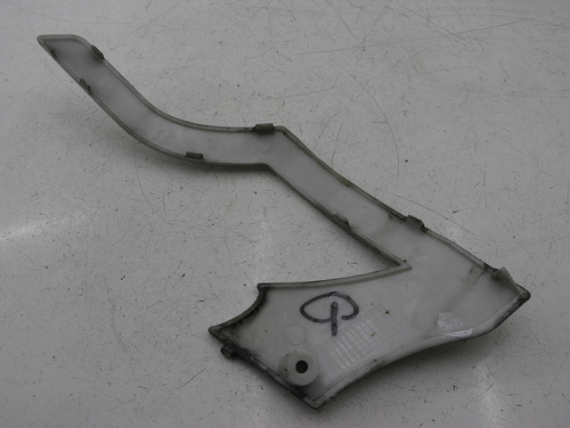 photo de LEFT UNDERSEAT PANEL BENZHOU YY50QT31 VINTAGE 50 (2009 - 2012)