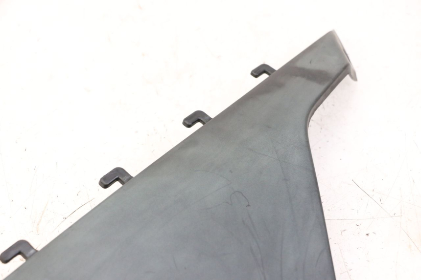 photo de LEFT UNDERSEAT COVER BMW C1 125 (2000 - 2003)