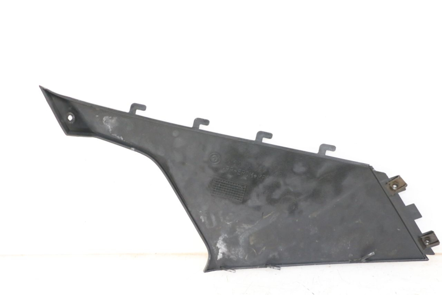 photo de LEFT UNDERSEAT COVER BMW C1 125 (2000 - 2003)