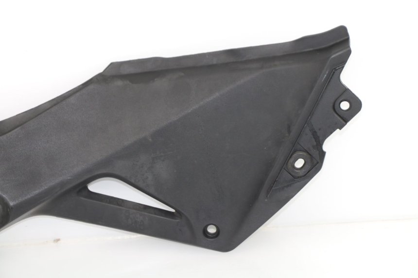 photo de LEFT UNDERSEAT PANEL HONDA CBR R 125 (2011 - 2016)