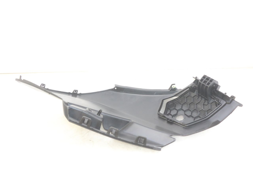 photo de LEFT UNDERSEAT COVER PEUGEOT CITYSTAR AIR 125 (2014 - 2017)