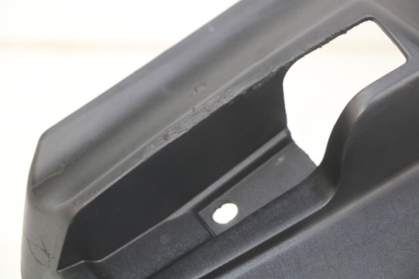 photo de LEFT UNDERSEAT COVER PEUGEOT CITYSTAR AIR 125 (2014 - 2017)