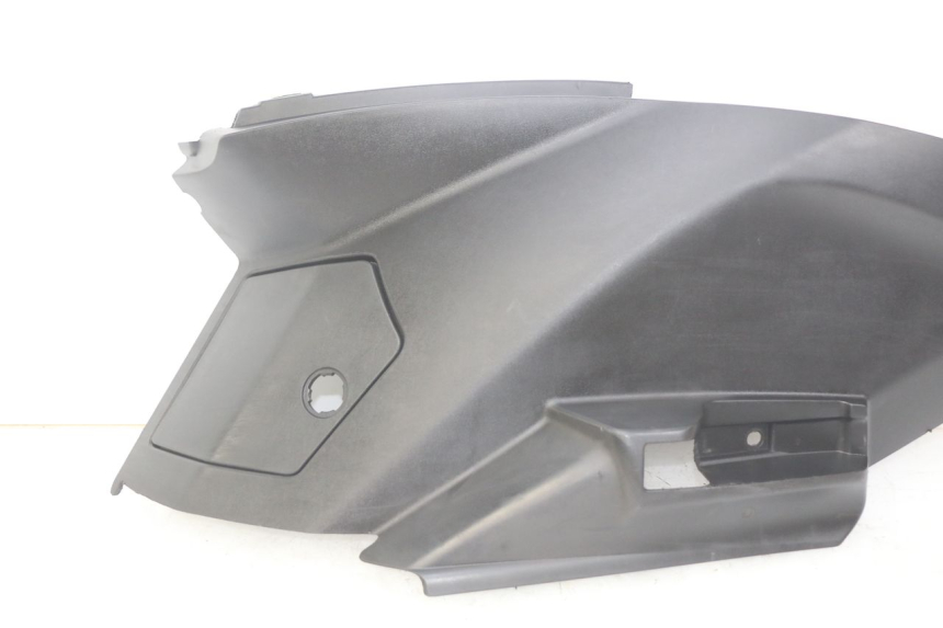 photo de LEFT UNDERSEAT COVER PEUGEOT CITYSTAR AIR 125 (2014 - 2017)