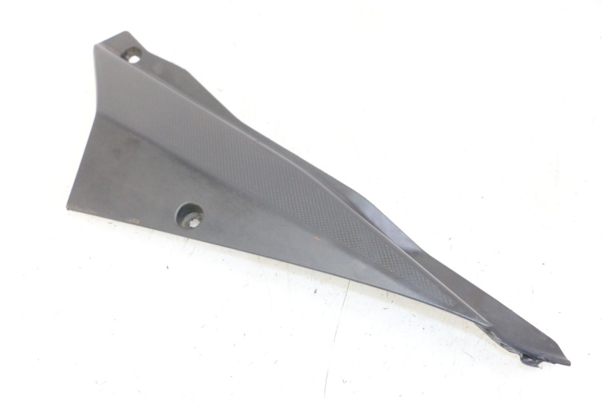 photo de LEFT UNDERSEAT PANEL DERBI SENDA SM DRD X-TREME 50 (2011 - 2017)