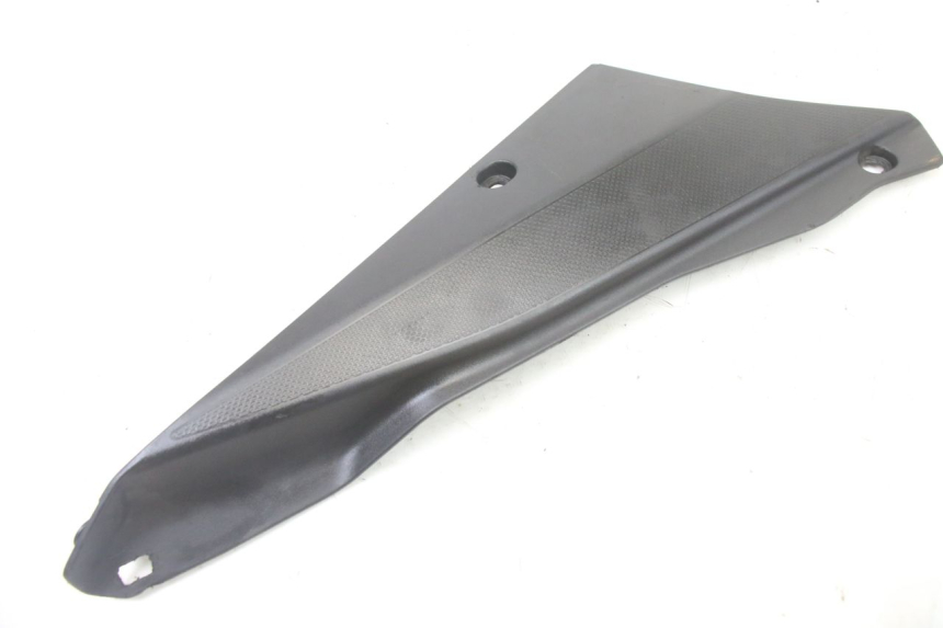 photo de LEFT UNDERSEAT PANEL DERBI SENDA SM DRD X-TREME 50 (2011 - 2017)