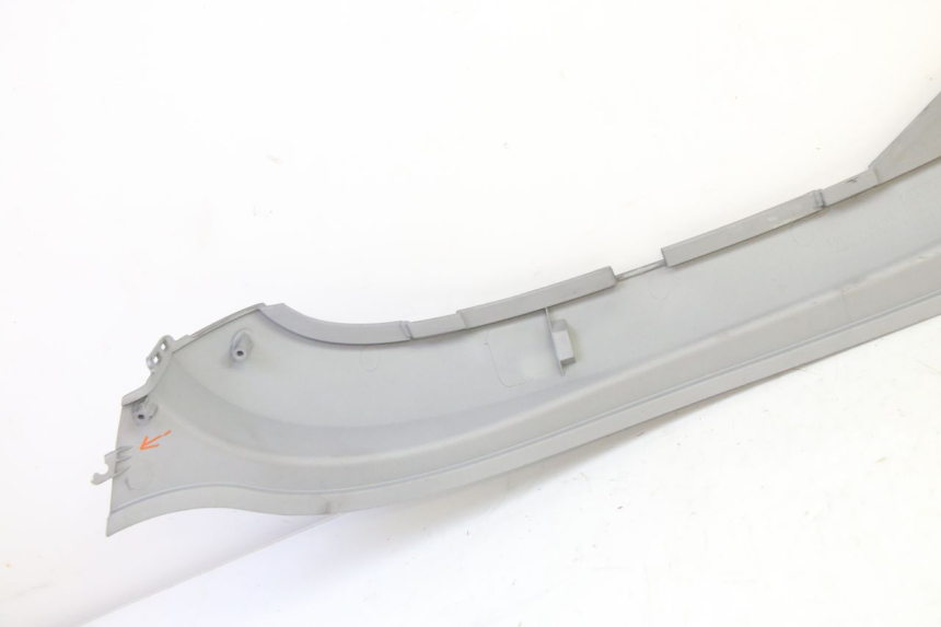 photo de LEFT UNDERSEAT COVER SYM FIDDLE 3 III 125 (2014 - 2020) - Product overview