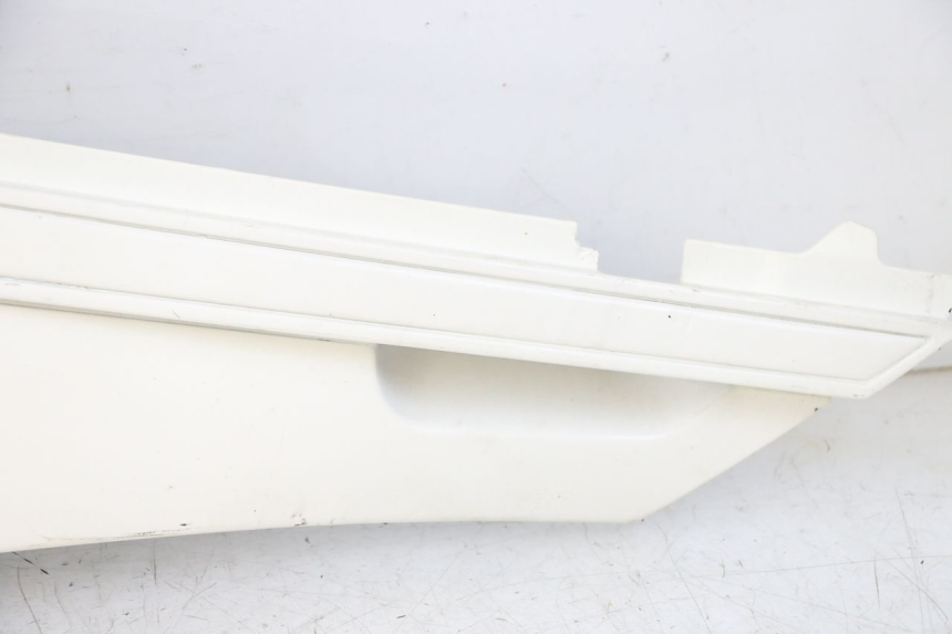 photo de LEFT UNDERSEAT PANEL YAMAHA FJ 36Y 1100 (1984 - 1985)