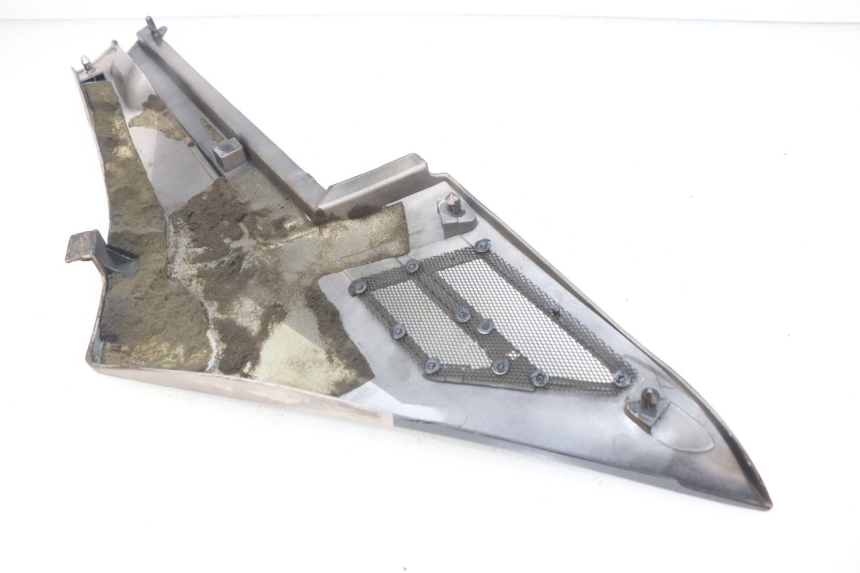 photo de LEFT UNDERSEAT COVER YAMAHA FJ 3CX 1200 (1986 - 1996)