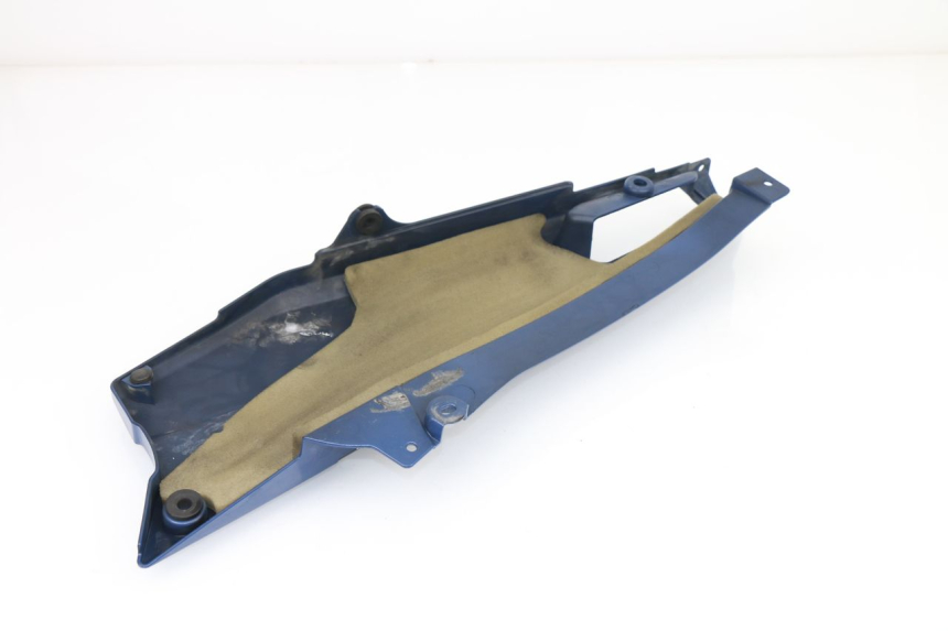 photo de LEFT UNDERSEAT PANEL YAMAHA FJR ABS 1300 (2006 - 2012)