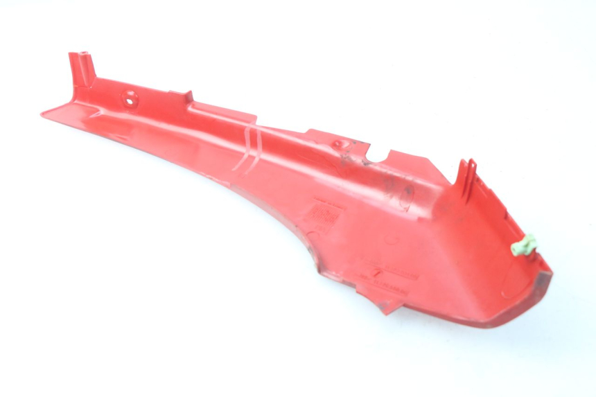 photo de LEFT UNDERSEAT COVER PEUGEOT FOX 50 (1995 - 2003)