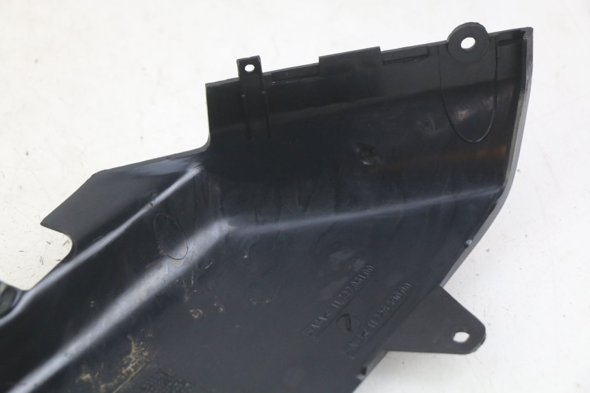 photo de LEFT UNDERSEAT COVER PEUGEOT FOX 50 (1995 - 2003)