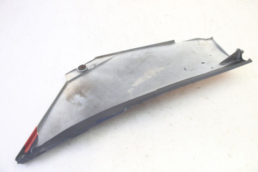 photo de LEFT UNDERSEAT PANEL KAWASAKI GPX R WARBIRD 600 (1988 - 1993) - Product overview