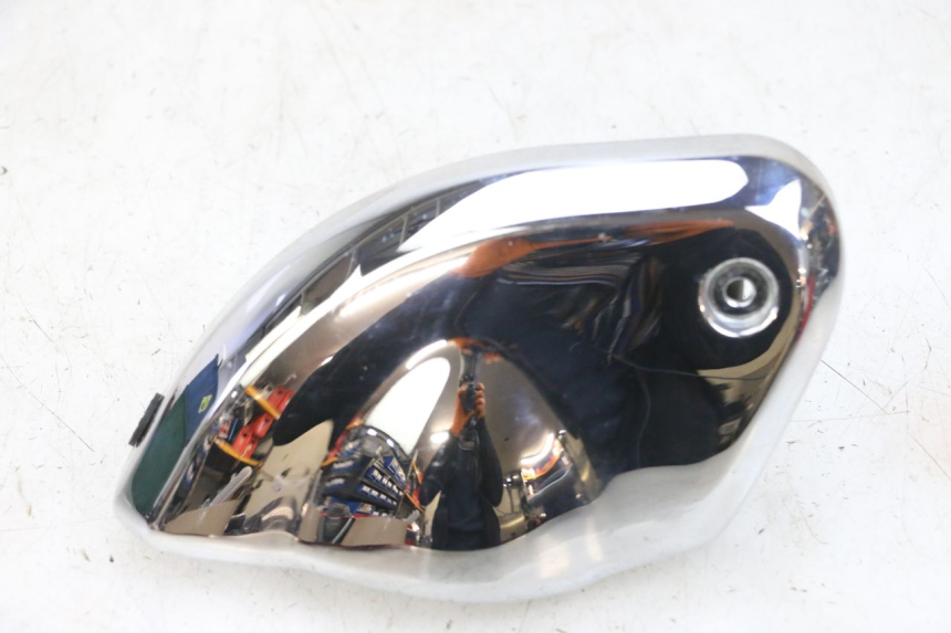 photo de LEFT UNDERSEAT PANEL SUZUKI GSF N BANDIT 600 (1996 - 1999) - Surface and material condition