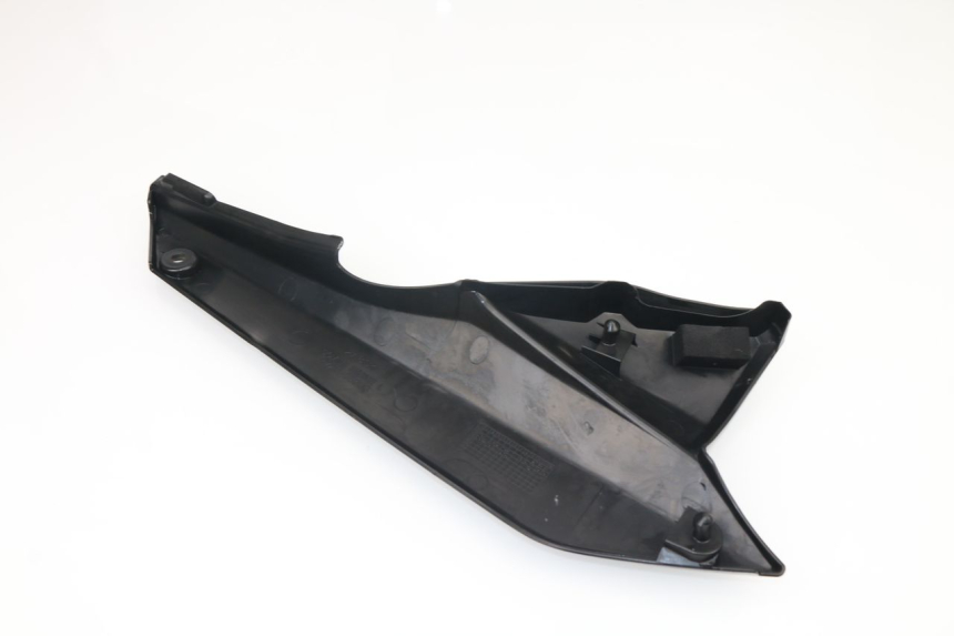 photo de LEFT UNDERSEAT PANEL SUZUKI GSF N BANDIT 1250 (2007 - 2010)
