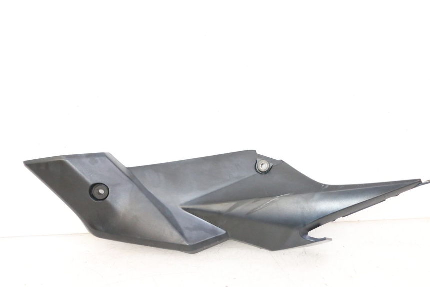 photo de LEFT UNDERSEAT PANEL SUZUKI GSR 750 (2011 - 2017)