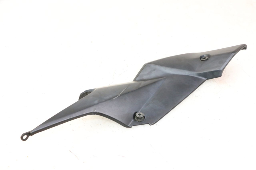 photo de LEFT UNDERSEAT PANEL SUZUKI GSR 750 (2011 - 2017)