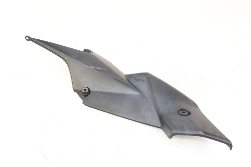 photo de LEFT UNDERSEAT PANEL SUZUKI GSR 750 (2011 - 2017)