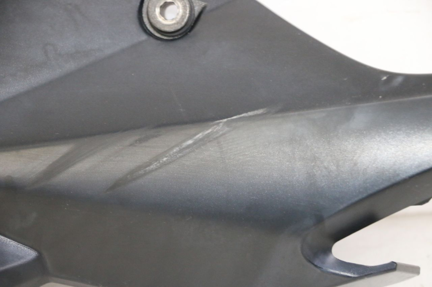photo de LEFT UNDERSEAT PANEL SUZUKI GSR 750 (2011 - 2017)