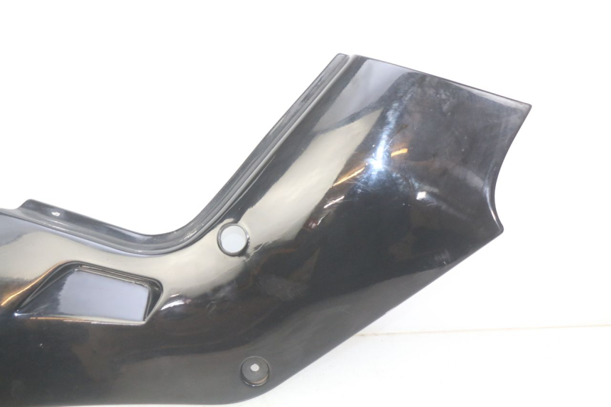photo de LEFT UNDERSEAT COVER SUZUKI GSX-F GSX  F 1100 (1988 - 1994)